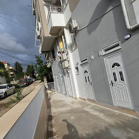 Ulliri Lejlighed Tirana Eksteriør billede